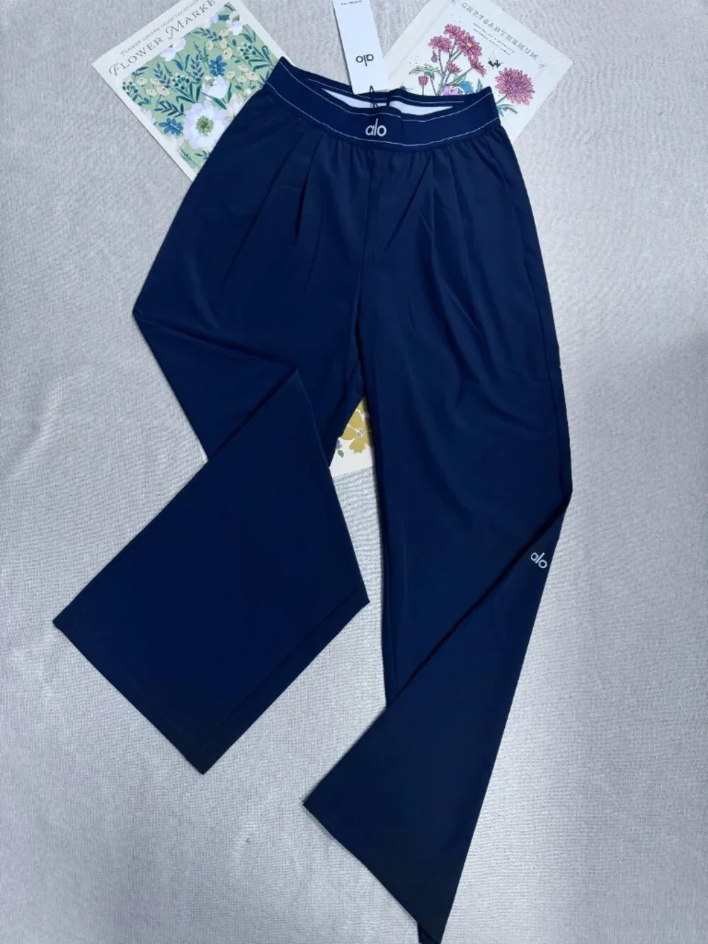 ✨ NWT Alo Yoga Suit Up Trouser Navy ☁️ Wide Leg Pants 🤍 Regular 30